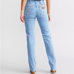 Wrangler women’s cowboy cut Jeans